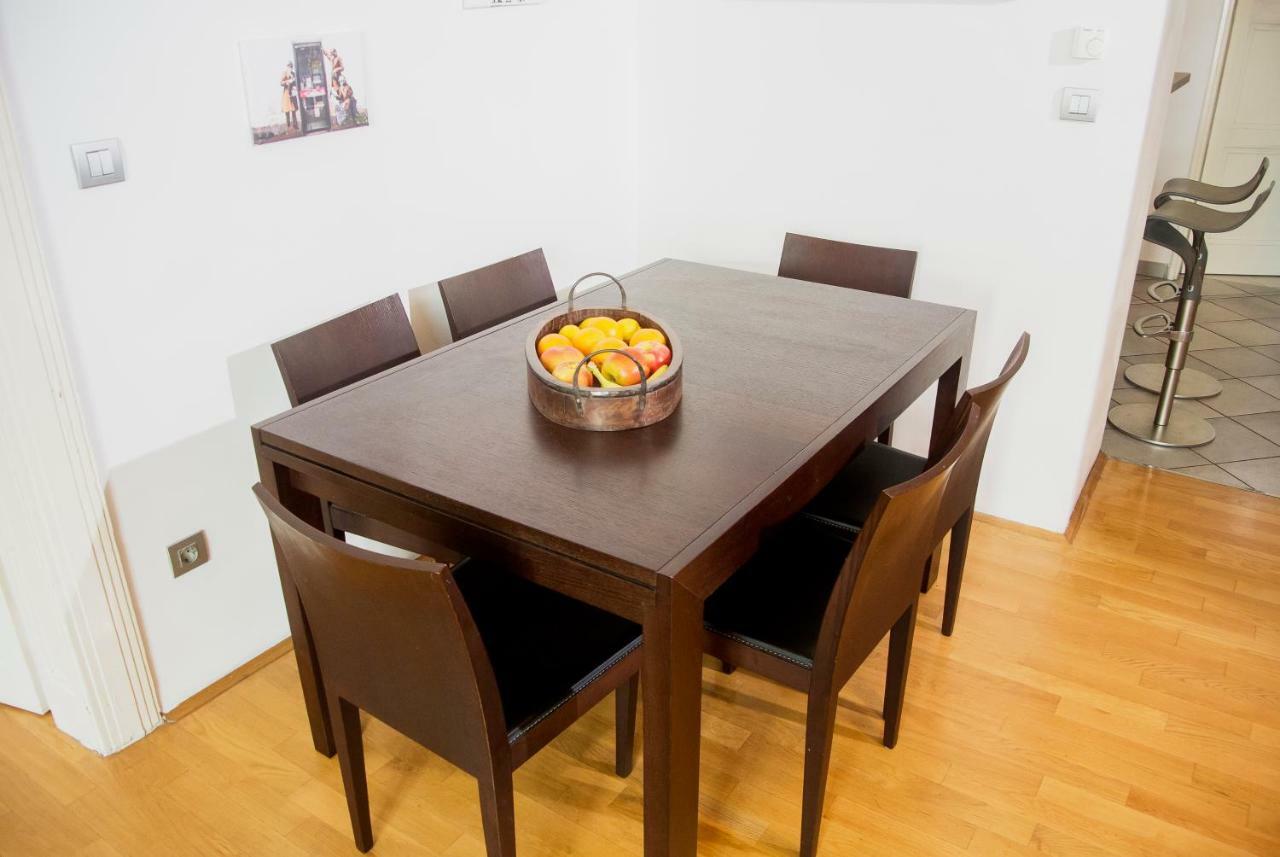 Rudjer Apartment, City Center, 2Br, Spacious Zagreb Buitenkant foto