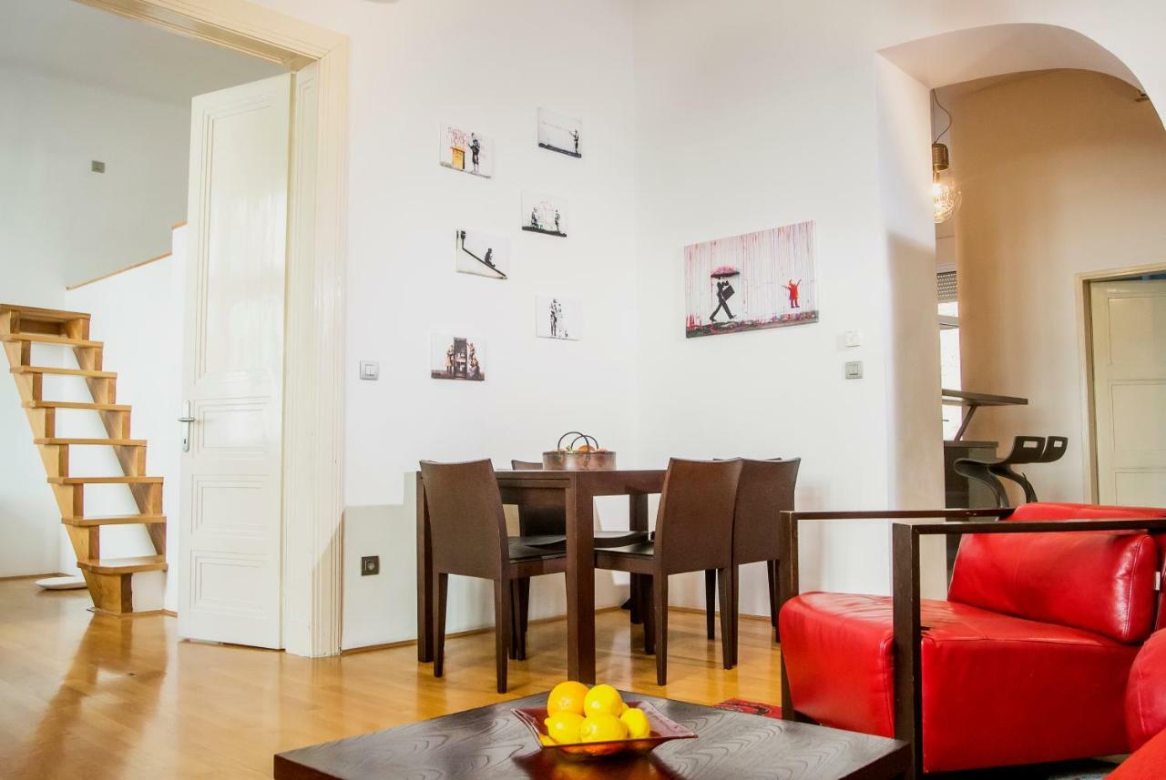 Rudjer Apartment, City Center, 2Br, Spacious Zagreb Buitenkant foto